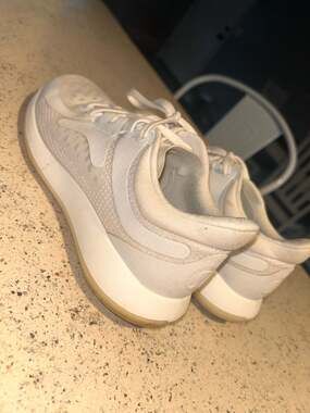 Lululemon Strongfeel Women's Training Shoes White Gum Sole Size 6.5